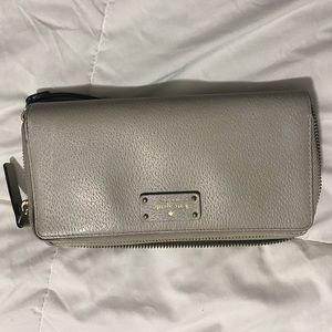 Kate Spade wallet/wristlet
